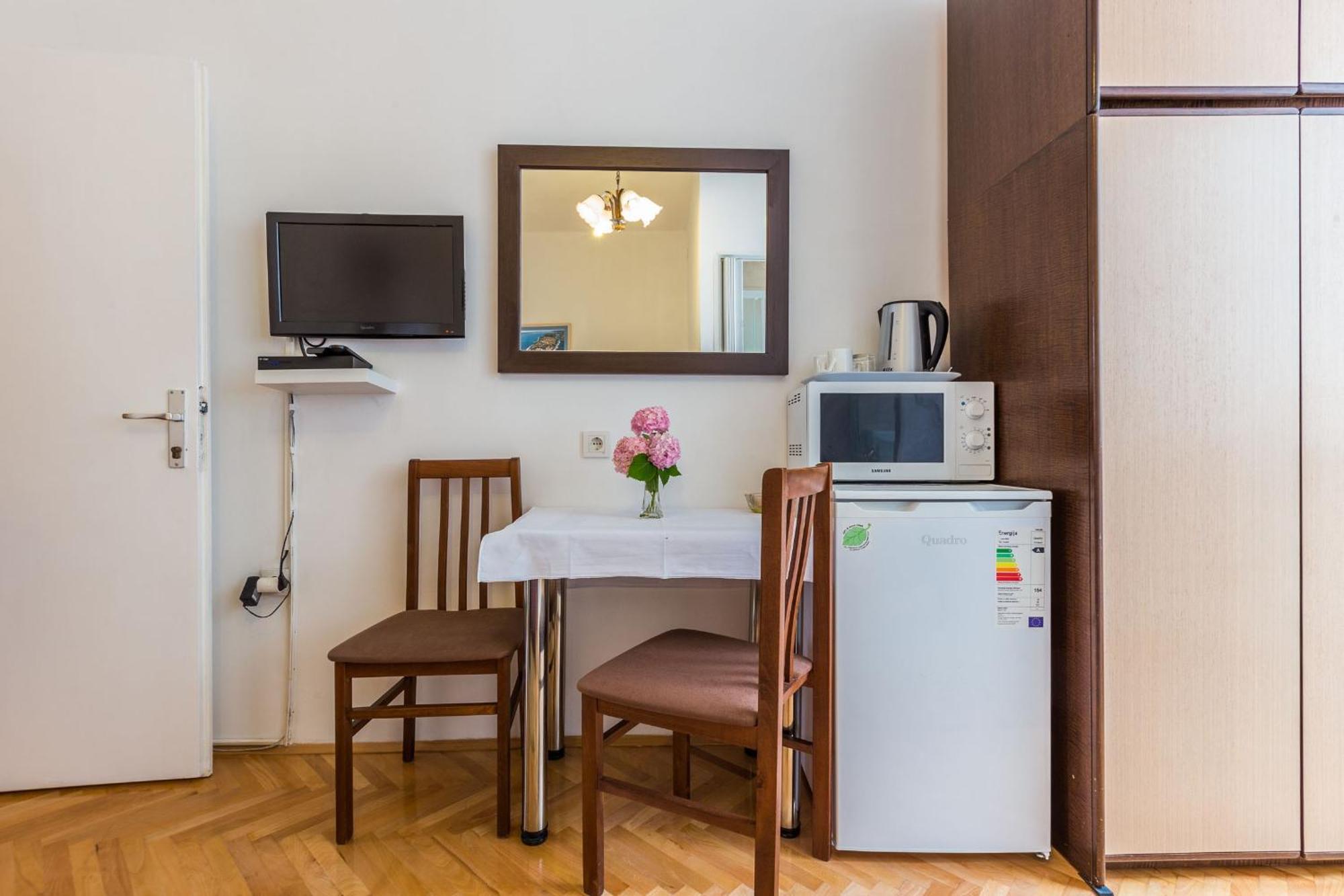 Mila Apartments In Old Town Centre Zadar Chambre photo