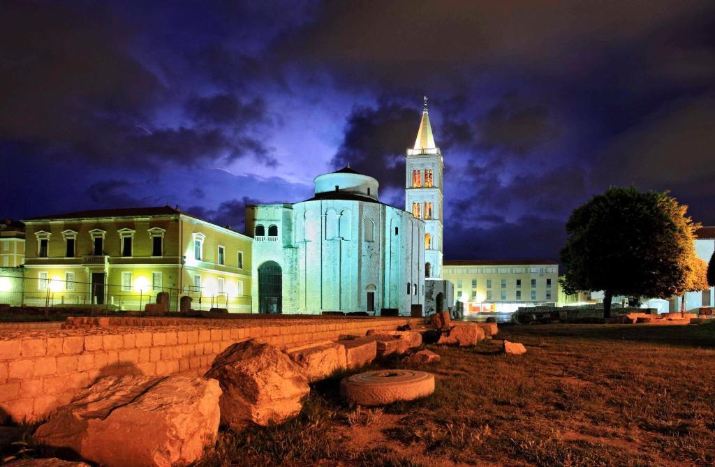 Mila Apartments In Old Town Centre Zadar Extérieur photo